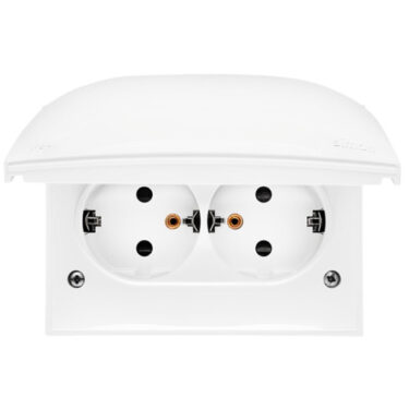 Simon Stikkontakt Dobbel Påvegg m/Jord IP44 16A X4 Skru Hvit