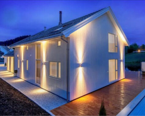 sg-armaturen-metro-vegglampe-ute-1