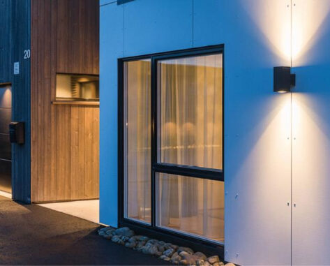 sg-armaturen-echo-vegglampe-ute-2