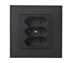 Elko Plus Eurostikk 3-Veis Innfelt Sort