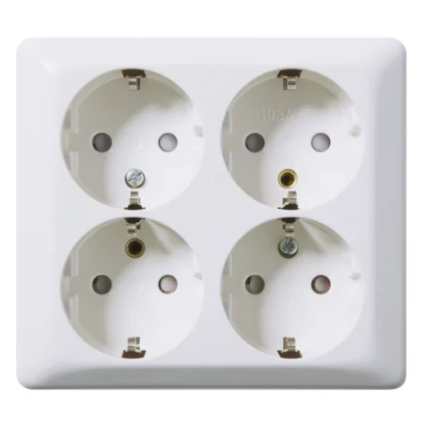 Elko 4-veis stikkontakt med jord påvegg RH