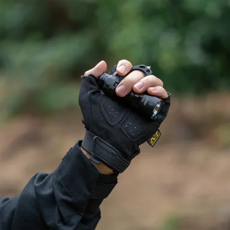 Wuben T4 Taktisk Lommelykt Sort - 850 Lumen_5