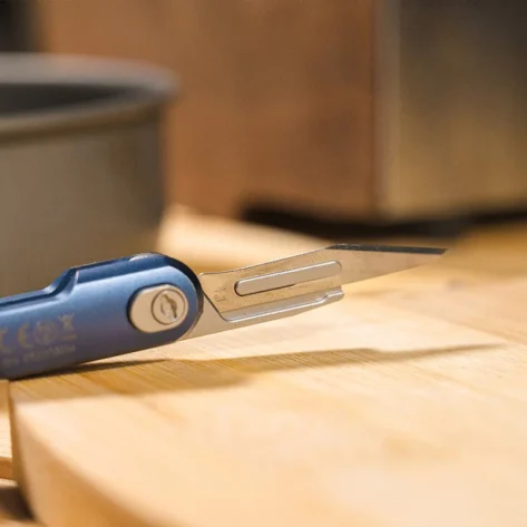 Wuben E62 Multifunksjonell Lommelykt og Kniv_6